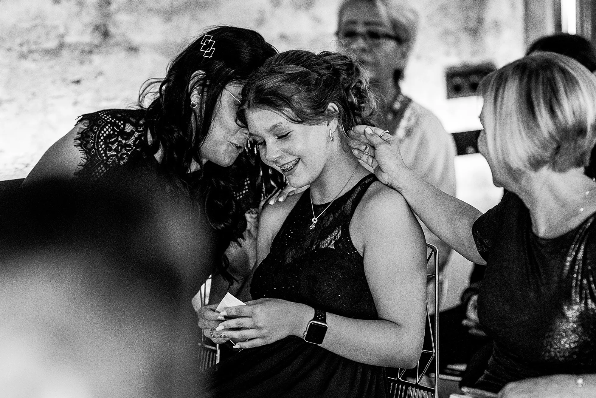 Hochzeitsfotograf Potsdam Die Tochter des Brautpaare freut sich